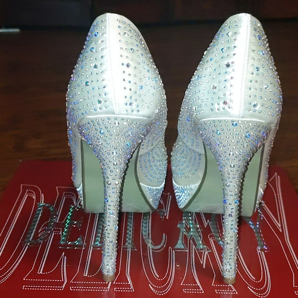 Rhinestone heels Size 7 - Picture 3 of 6